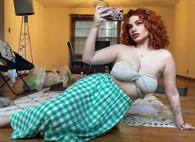 Looking for friends with benefits - Image 2